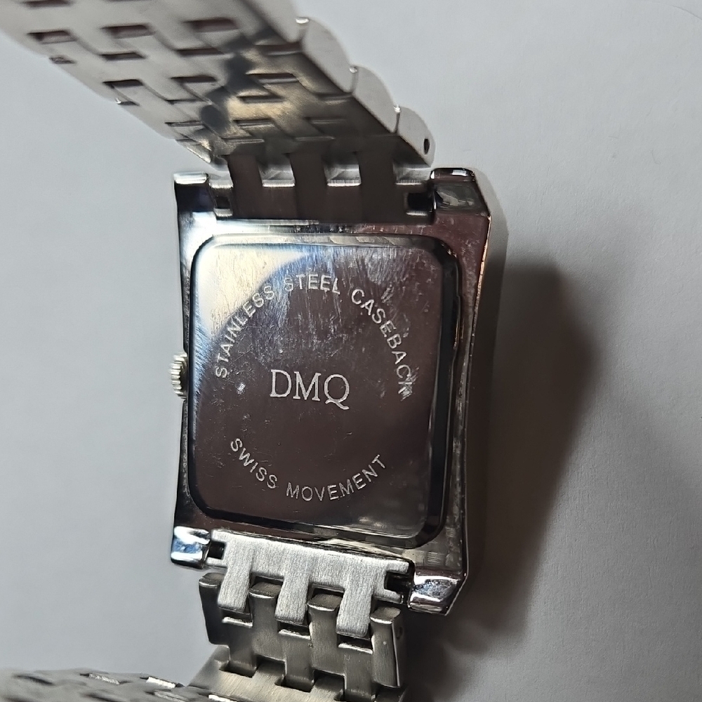 DMQ‎ Ladies Watch - Untested - Picture 3 of 9